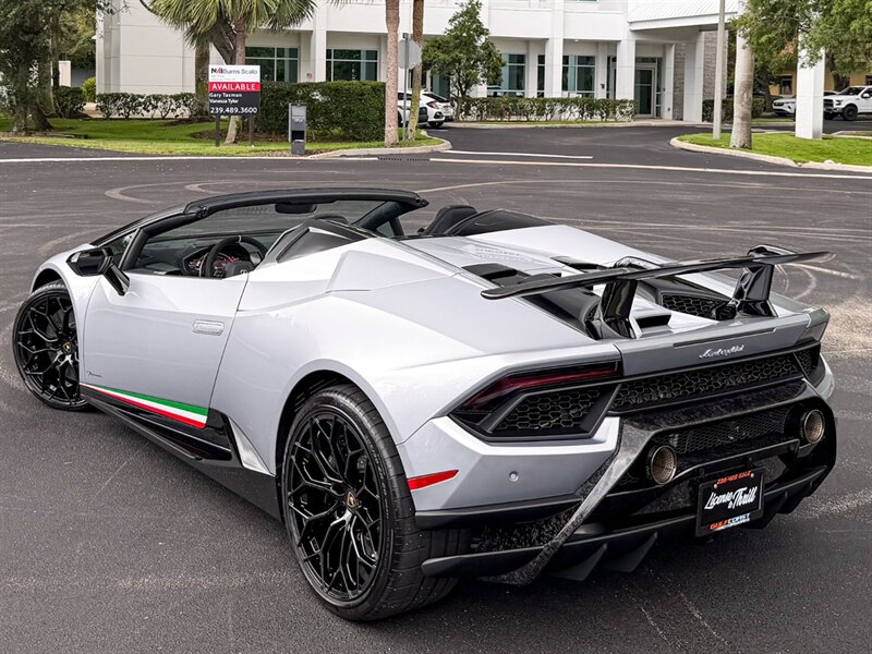 2019 Lamborghini Huracan LP 640-4 Performante Spyd - Photo 45 - Bonita Springs, FL 34134