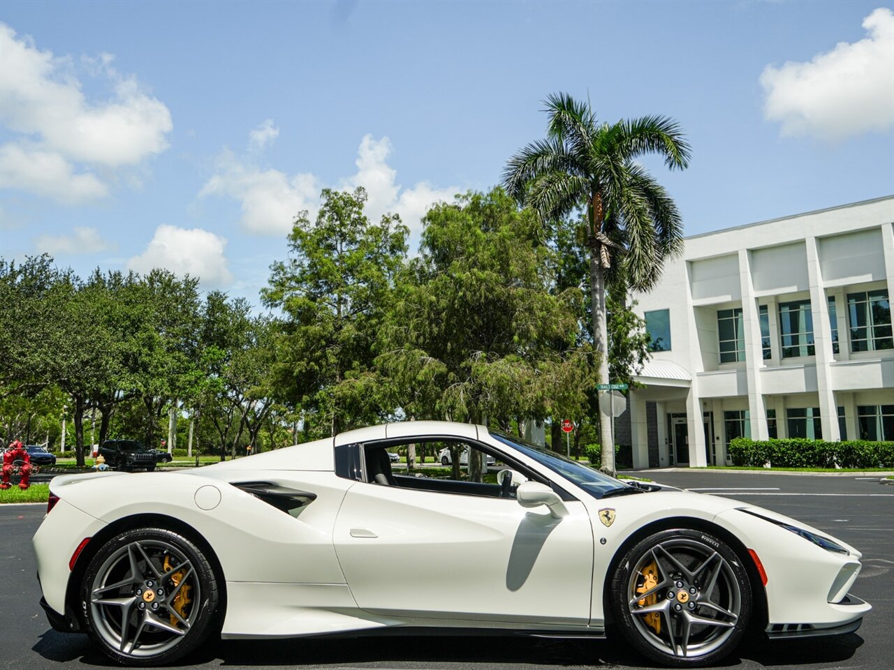 2022 Ferrari F8 Spider - Photo 78 - Bonita Springs, FL 34134