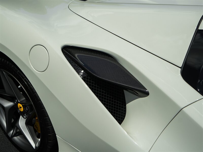 2022 Ferrari F8 Spider   - Photo 73 - Bonita Springs, FL 34134