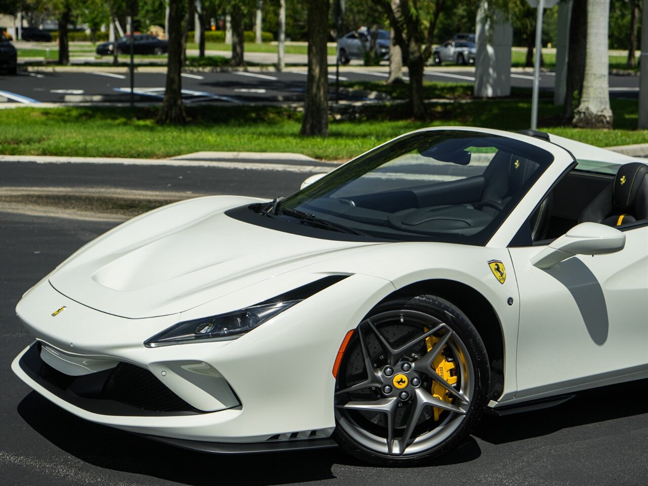 2022 Ferrari F8 Spider - Photo 9 - Bonita Springs, FL 34134