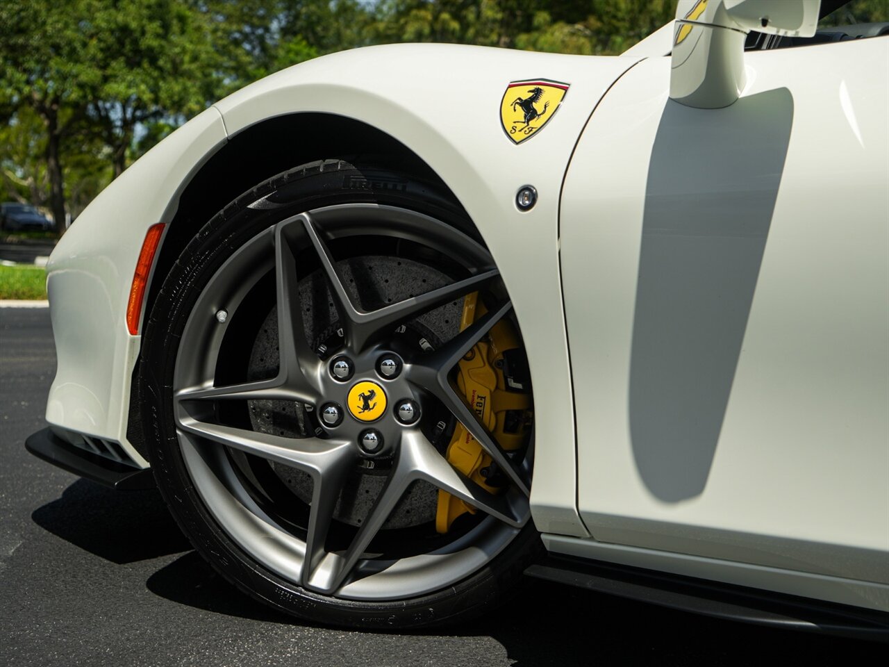 2022 Ferrari F8 Spider - Photo 54 - Bonita Springs, FL 34134