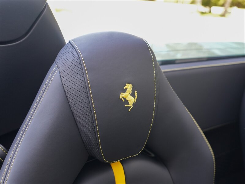 2022 Ferrari F8 Spider   - Photo 36 - Bonita Springs, FL 34134