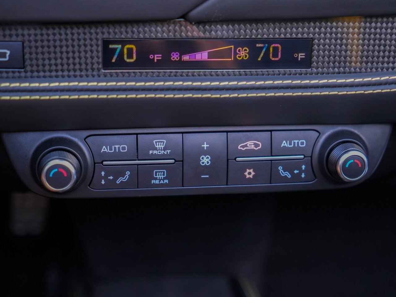 2022 Ferrari F8 Spider - Photo 17 - Bonita Springs, FL 34134