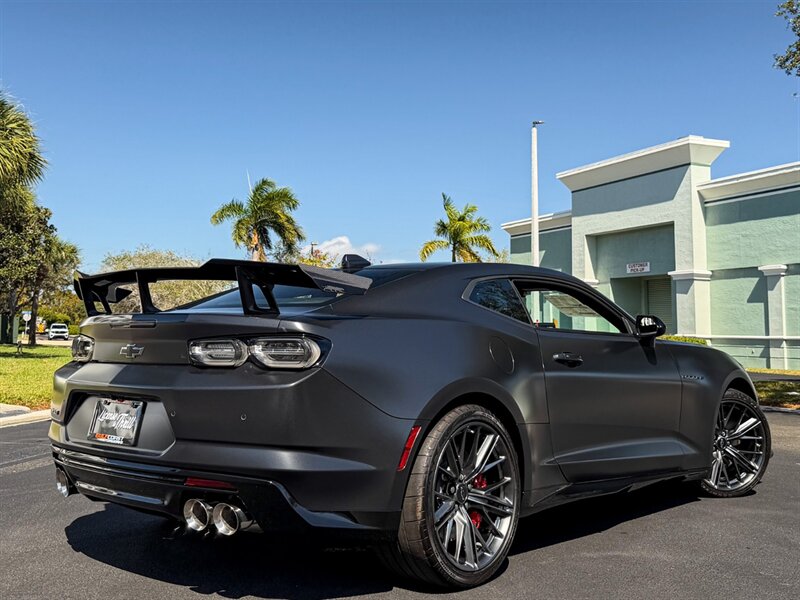 2024 Chevrolet Camaro ZL1   - Photo 76 - Bonita Springs, FL 34134