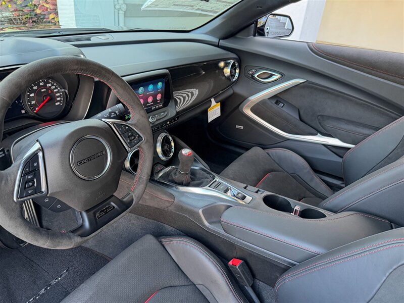 2024 Chevrolet Camaro ZL1   - Photo 17 - Bonita Springs, FL 34134