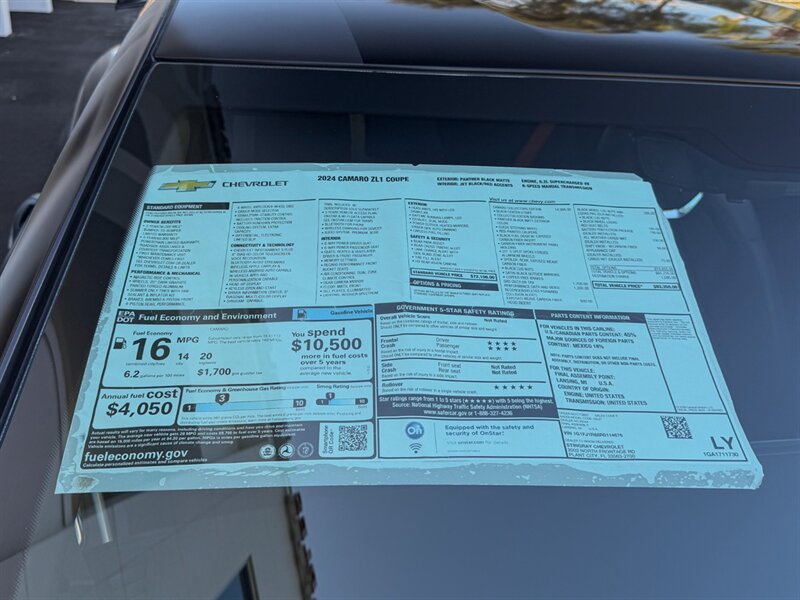 2024 Chevrolet Camaro ZL1   - Photo 4 - Bonita Springs, FL 34134