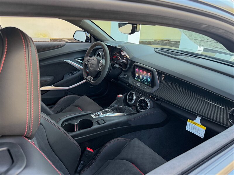 2024 Chevrolet Camaro ZL1   - Photo 36 - Bonita Springs, FL 34134