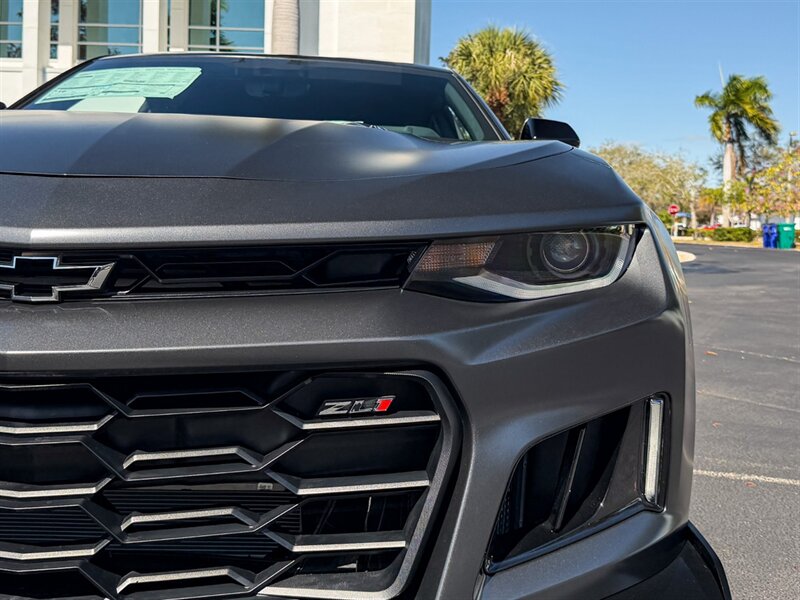2024 Chevrolet Camaro ZL1   - Photo 5 - Bonita Springs, FL 34134