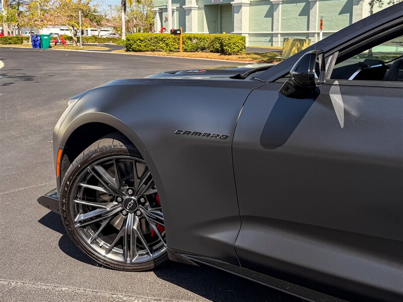 2024 Chevrolet Camaro ZL1   - Photo 62 - Bonita Springs, FL 34134