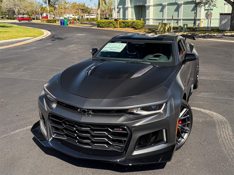 2024 Chevrolet Camaro ZL1   - Photo 10 - Bonita Springs, FL 34134