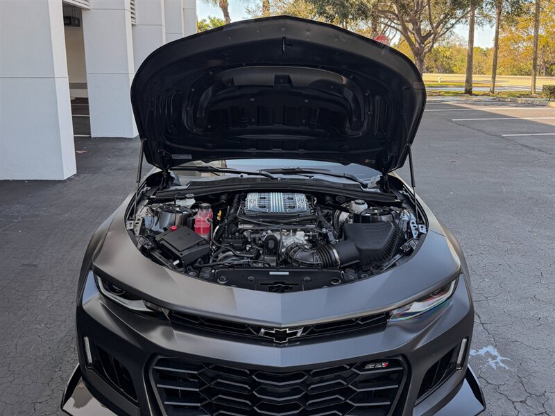 2024 Chevrolet Camaro ZL1   - Photo 52 - Bonita Springs, FL 34134