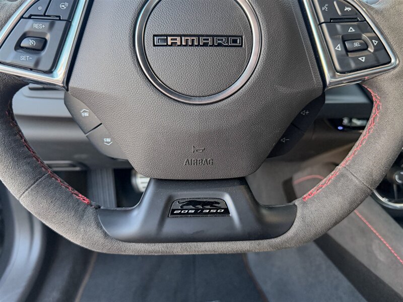 2024 Chevrolet Camaro ZL1   - Photo 40 - Bonita Springs, FL 34134