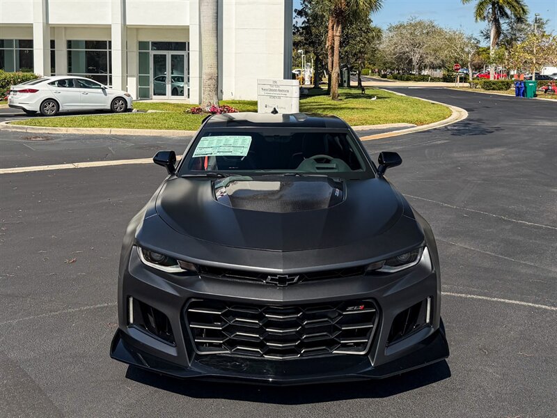 2024 Chevrolet Camaro ZL1   - Photo 8 - Bonita Springs, FL 34134