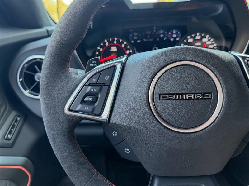 2024 Chevrolet Camaro ZL1   - Photo 38 - Bonita Springs, FL 34134