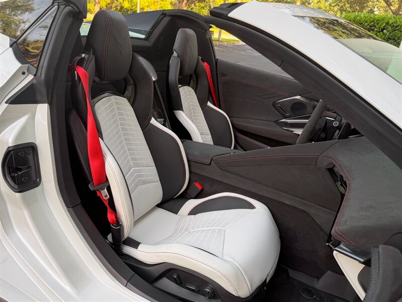 2023 Chevrolet Corvette Z06 - Photo 28 - Bonita Springs, FL 34134