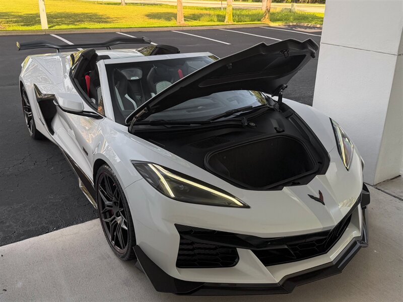 2023 Chevrolet Corvette Z06 - Photo 34 - Bonita Springs, FL 34134