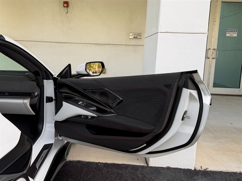 2023 Chevrolet Corvette Z06 - Photo 31 - Bonita Springs, FL 34134