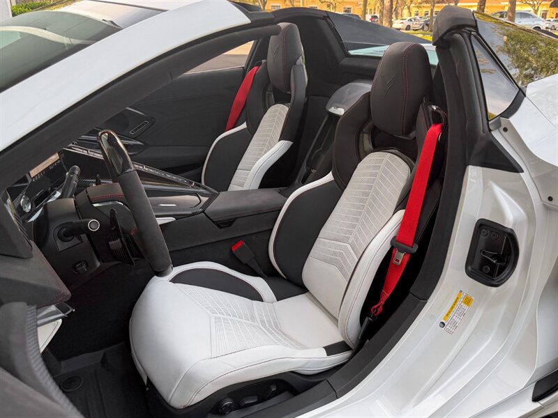 2023 Chevrolet Corvette Z06 - Photo 17 - Bonita Springs, FL 34134