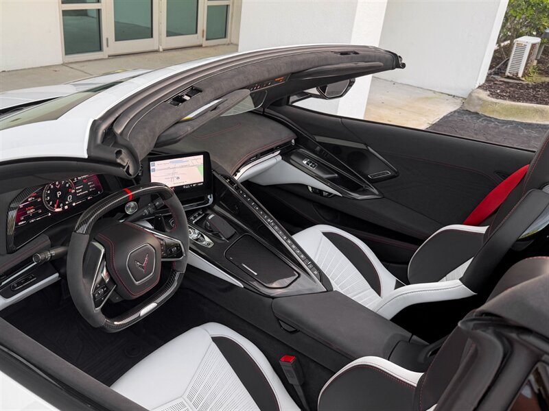 2023 Chevrolet Corvette Z06 - Photo 2 - Bonita Springs, FL 34134