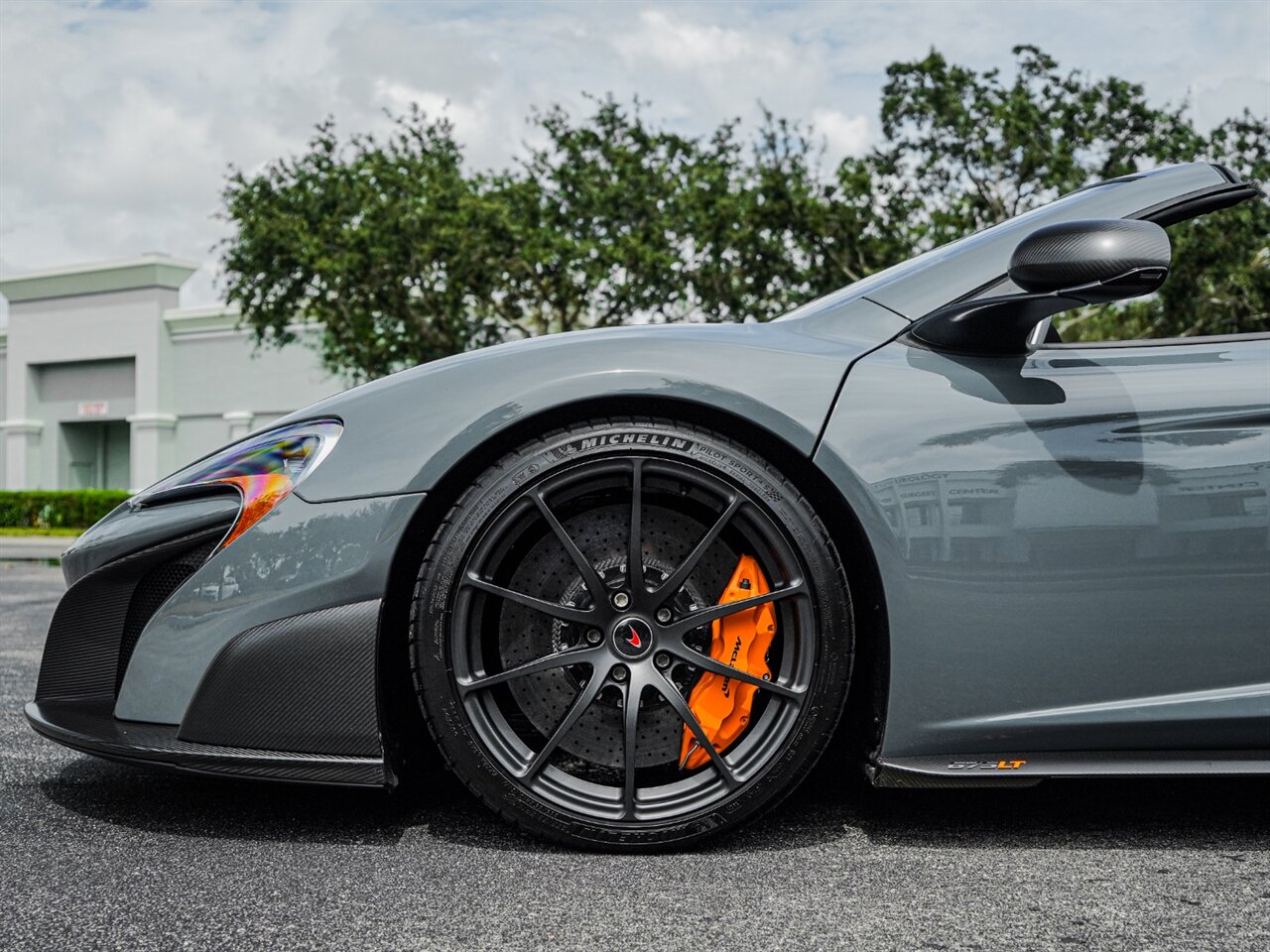 2016 McLaren 675LT Spider   - Photo 38 - Bonita Springs, FL 34134