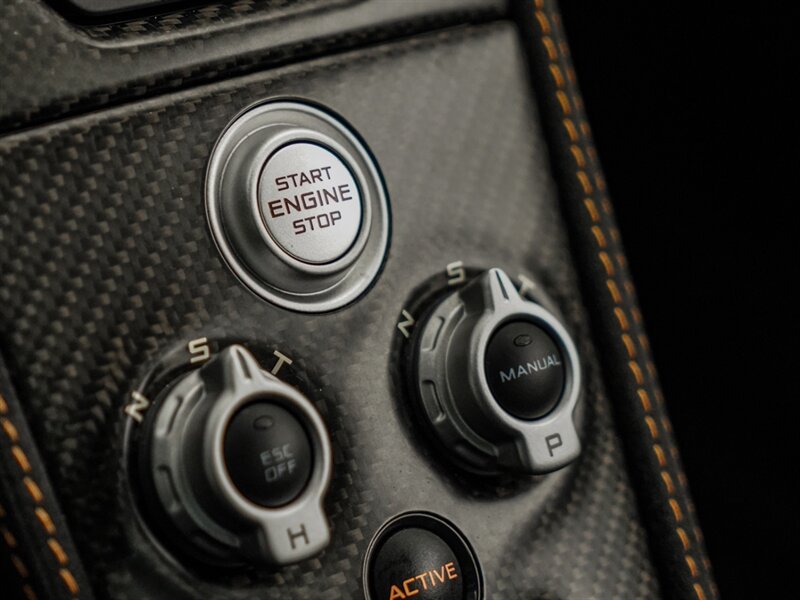 2016 McLaren 675LT Spider - Photo 17 - Bonita Springs, FL 34134