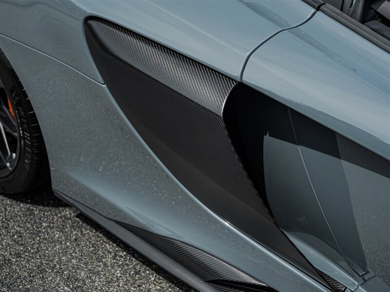 2016 McLaren 675LT Spider - Photo 60 - Bonita Springs, FL 34134