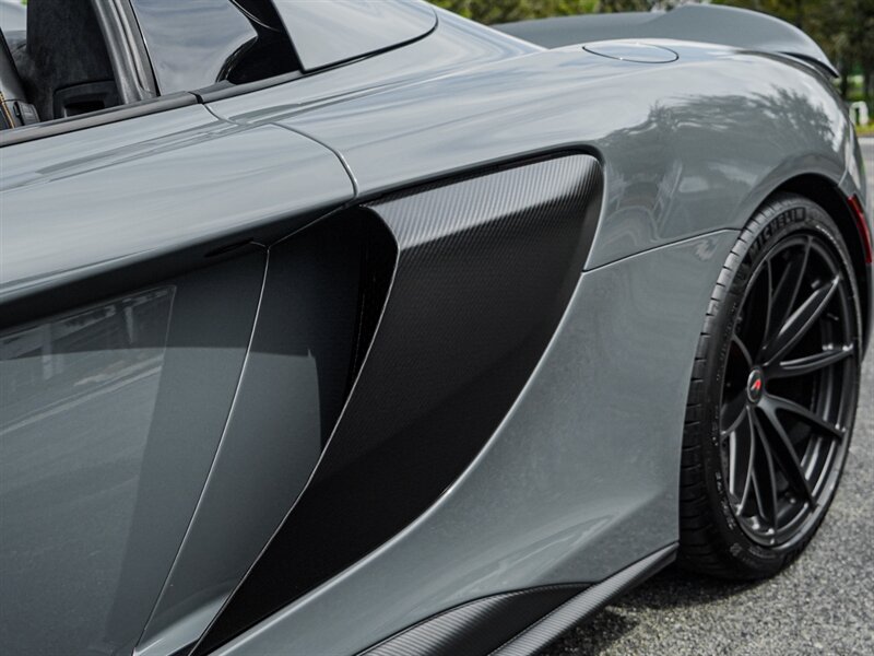 2016 McLaren 675LT Spider - Photo 11 - Bonita Springs, FL 34134