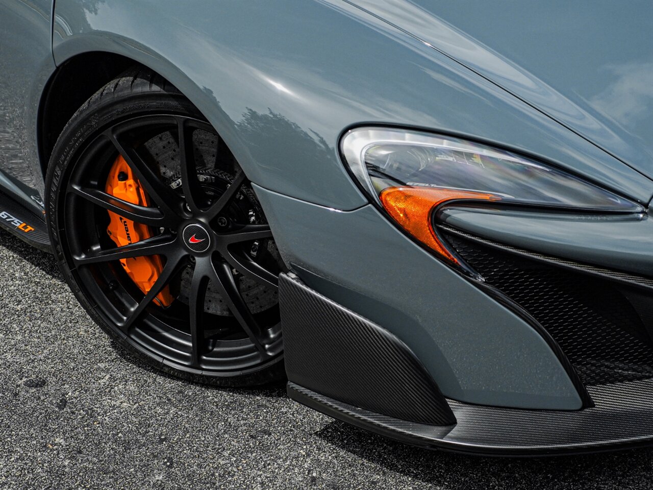 2016 McLaren 675LT Spider   - Photo 63 - Bonita Springs, FL 34134