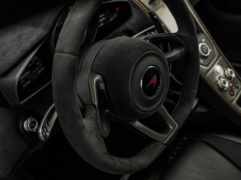 2016 McLaren 675LT Spider - Photo 26 - Bonita Springs, FL 34134