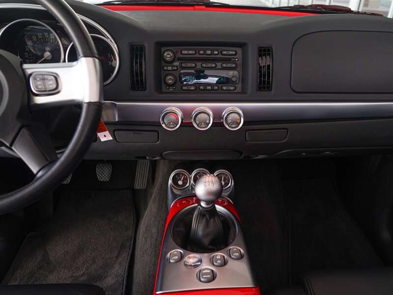 2005 Chevrolet SSR LS - Photo 19 - Bonita Springs, FL 34134