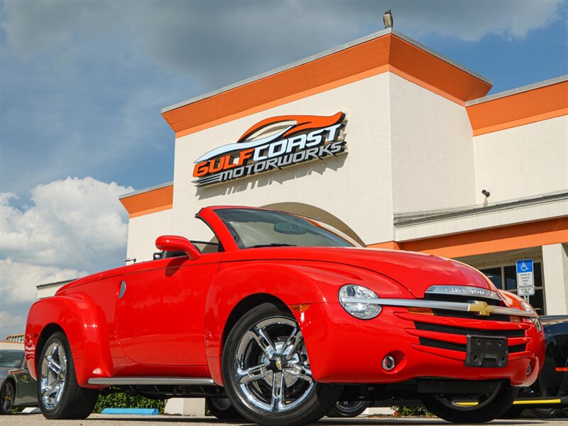 2005 Chevrolet SSR LS   - Photo 1 - Bonita Springs, FL 34134