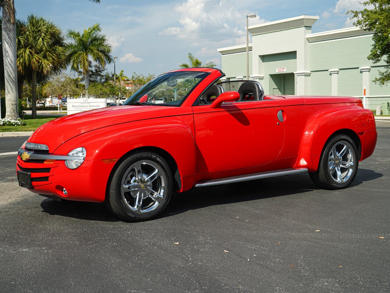 2005 Chevrolet SSR LS   - Photo 47 - Bonita Springs, FL 34134