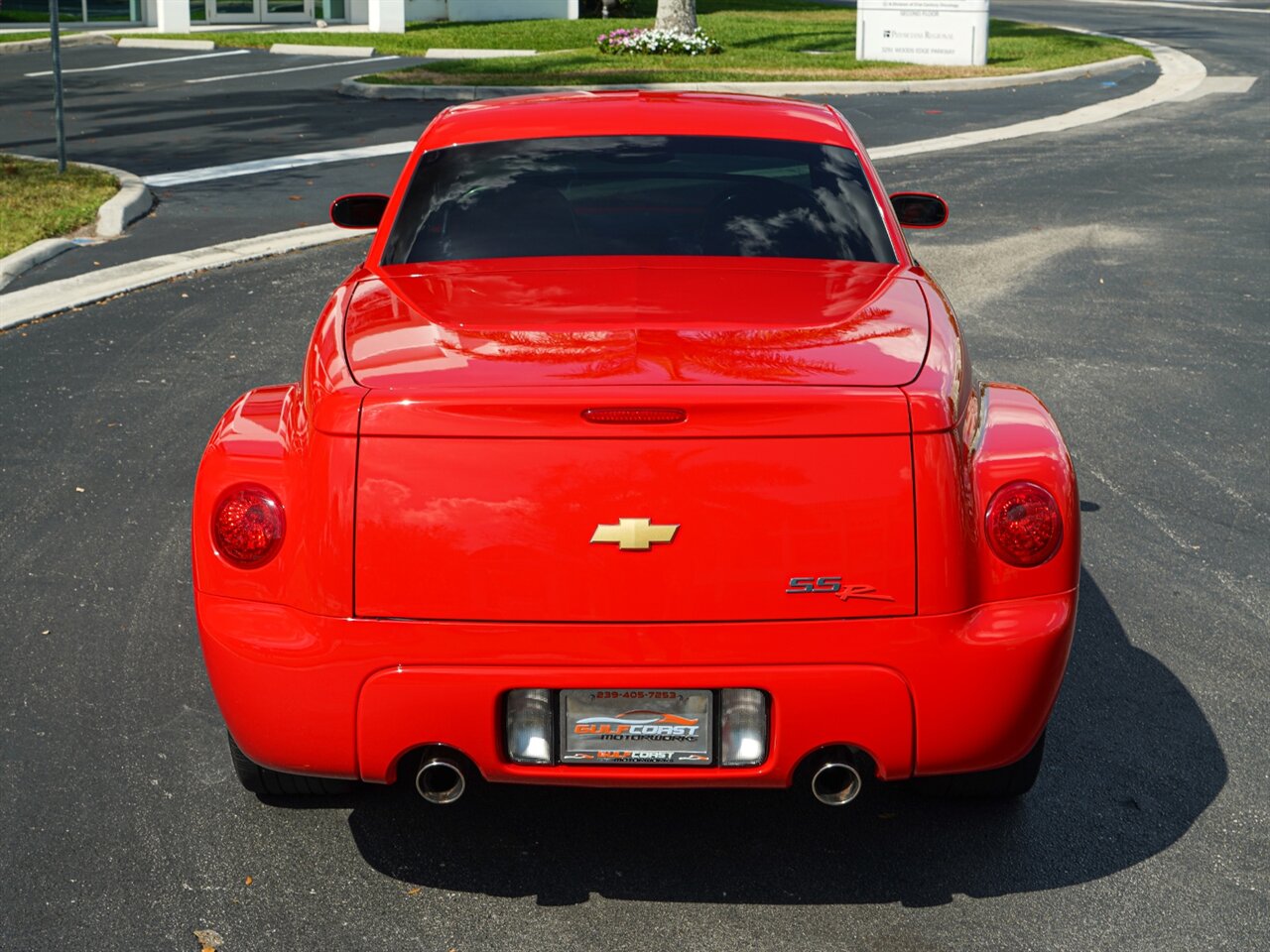 2005 Chevrolet SSR LS   - Photo 41 - Bonita Springs, FL 34134