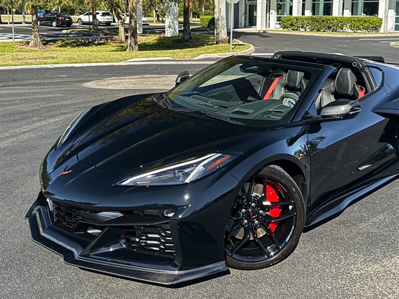 2025 Chevrolet Corvette Z06 - Photo 8 - Bonita Springs, FL 34134