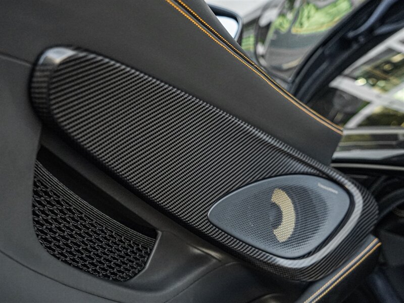 2019 McLaren 600LT - Photo 20 - Bonita Springs, FL 34134