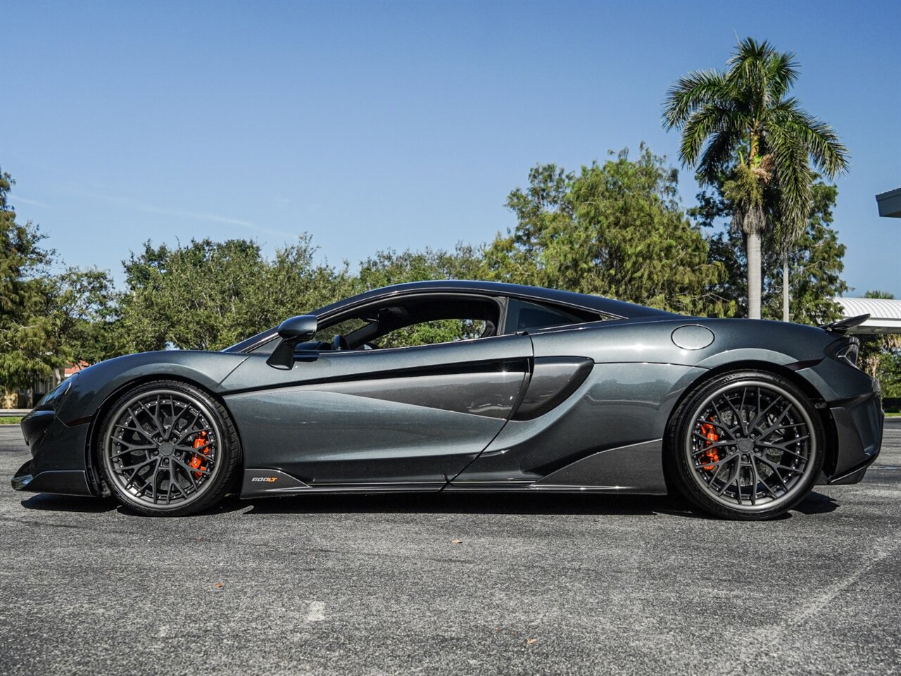 2019 McLaren 600LT   - Photo 32 - Bonita Springs, FL 34134