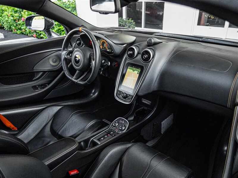 2019 McLaren 600LT - Photo 22 - Bonita Springs, FL 34134