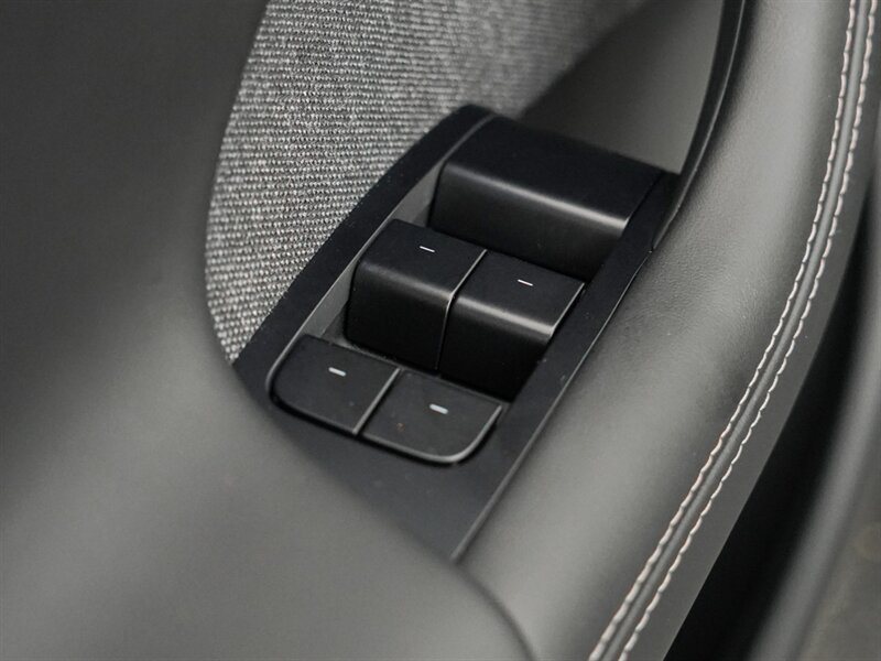 2021 Tesla Model S Plaid - Photo 21 - Bonita Springs, FL 34134