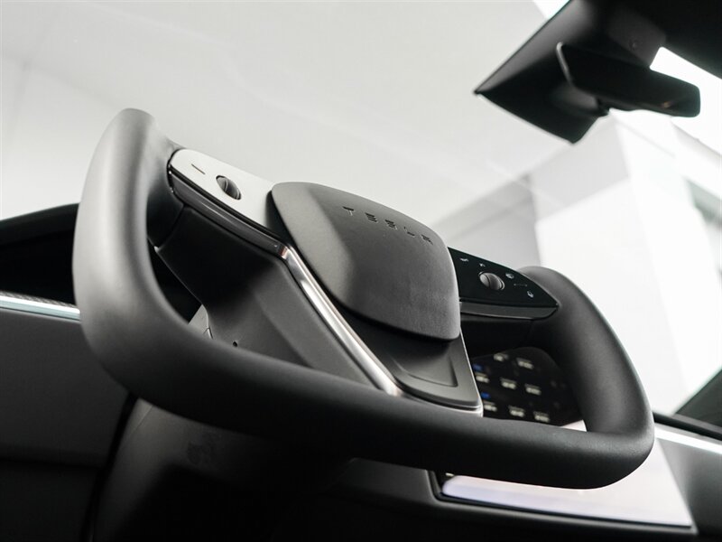 2021 Tesla Model S Plaid - Photo 11 - Bonita Springs, FL 34134