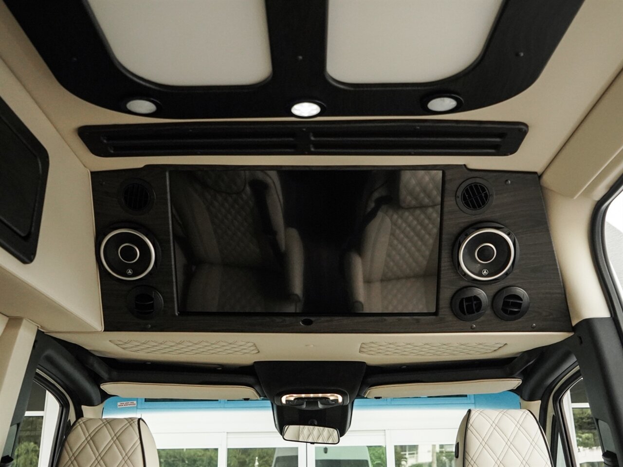 2022 Mercedes-Benz Sprinter American Coach   - Photo 36 - Bonita Springs, FL 34134