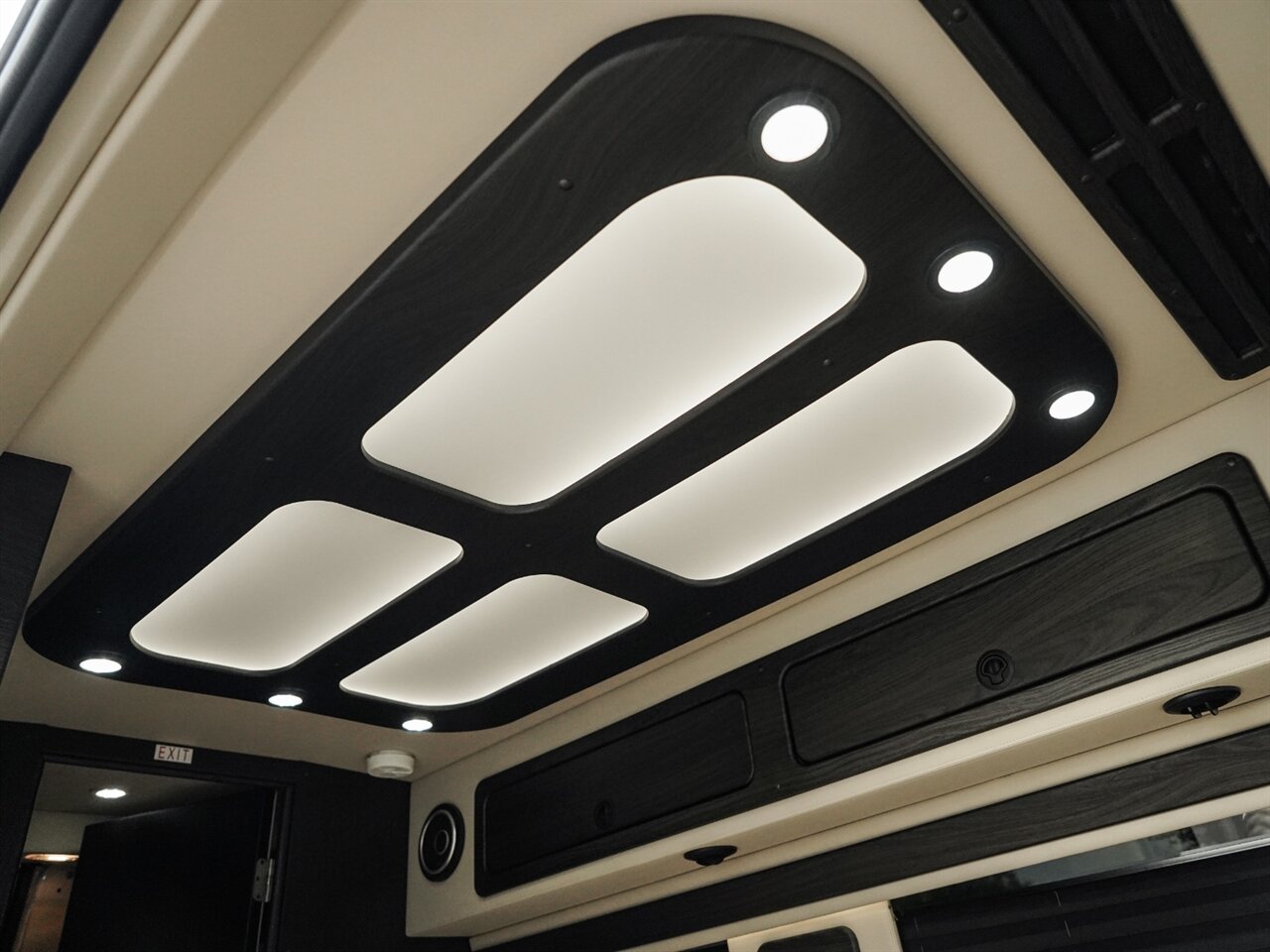 2022 Mercedes-Benz Sprinter American Coach   - Photo 40 - Bonita Springs, FL 34134