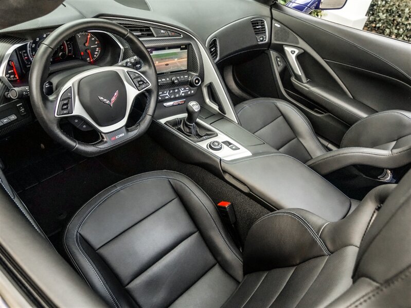 2019 Chevrolet Corvette Z06   - Photo 2 - Bonita Springs, FL 34134