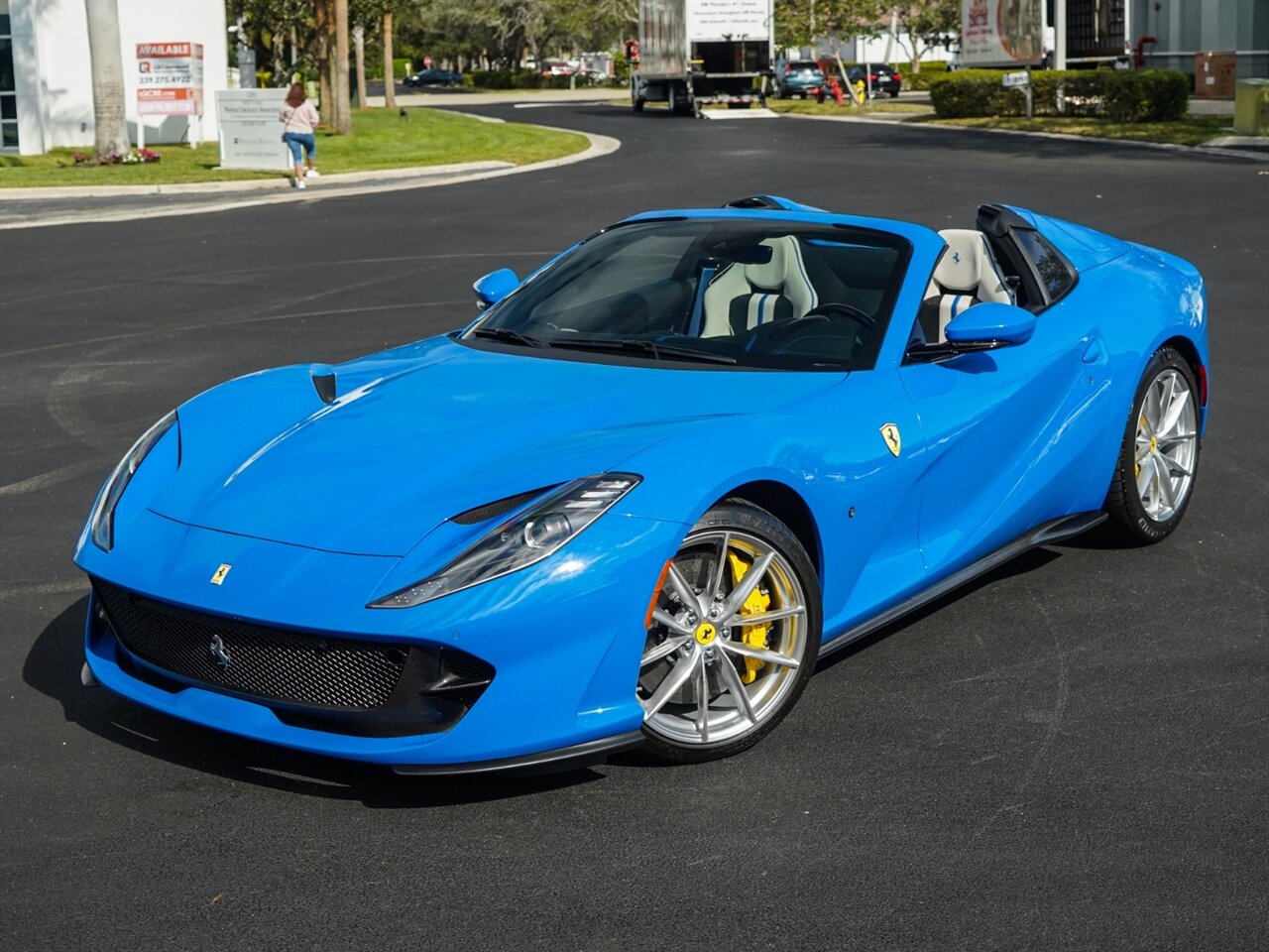 2022 Ferrari 812 GTS   - Photo 12 - Bonita Springs, FL 34134