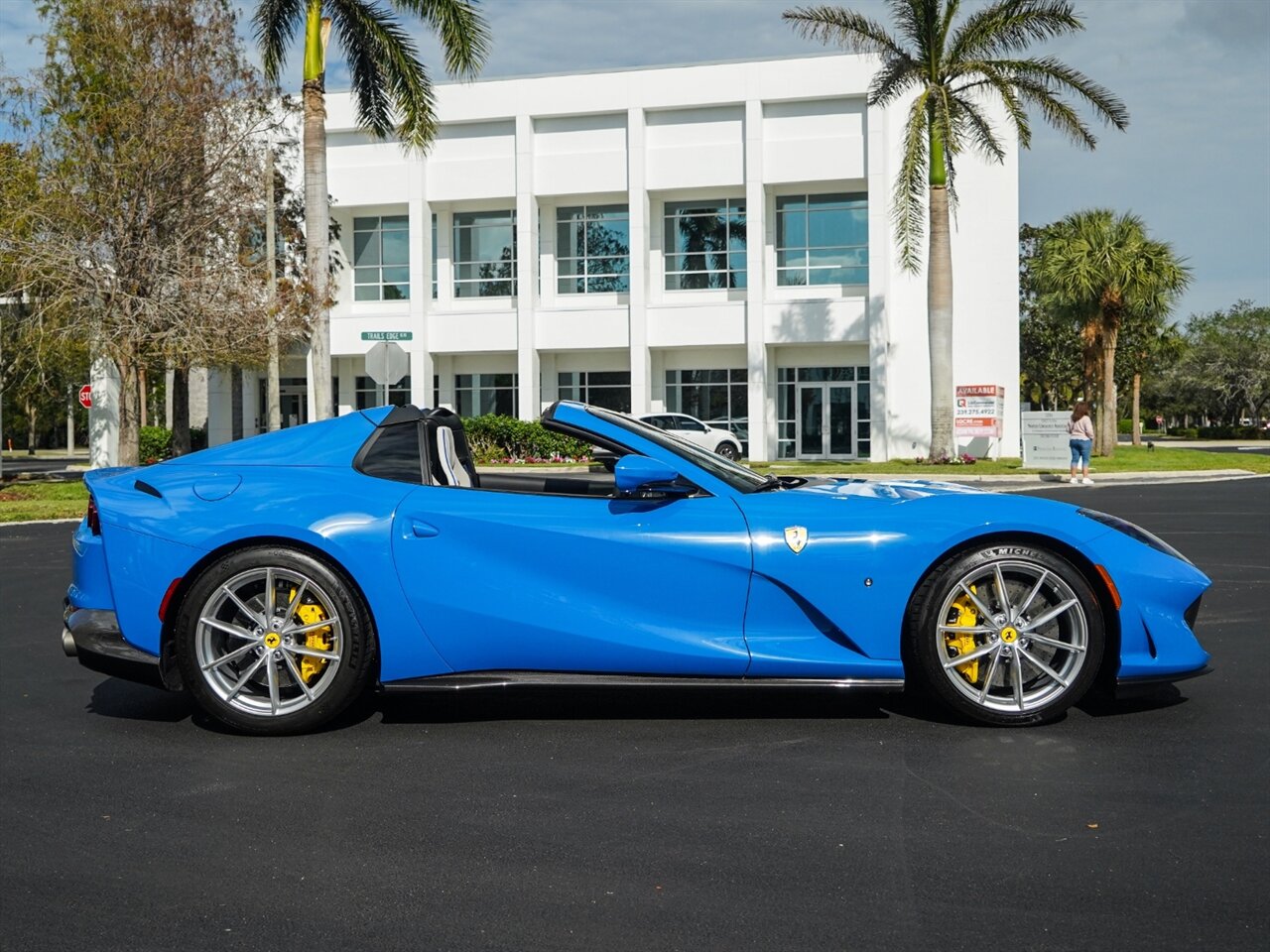 2022 Ferrari 812 GTS   - Photo 70 - Bonita Springs, FL 34134