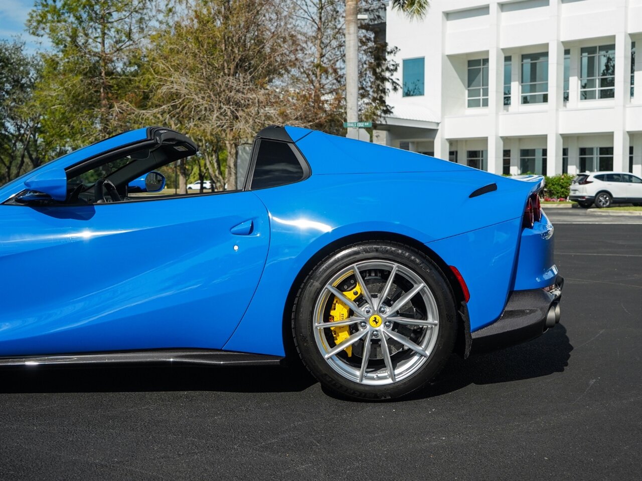 2022 Ferrari 812 GTS   - Photo 51 - Bonita Springs, FL 34134