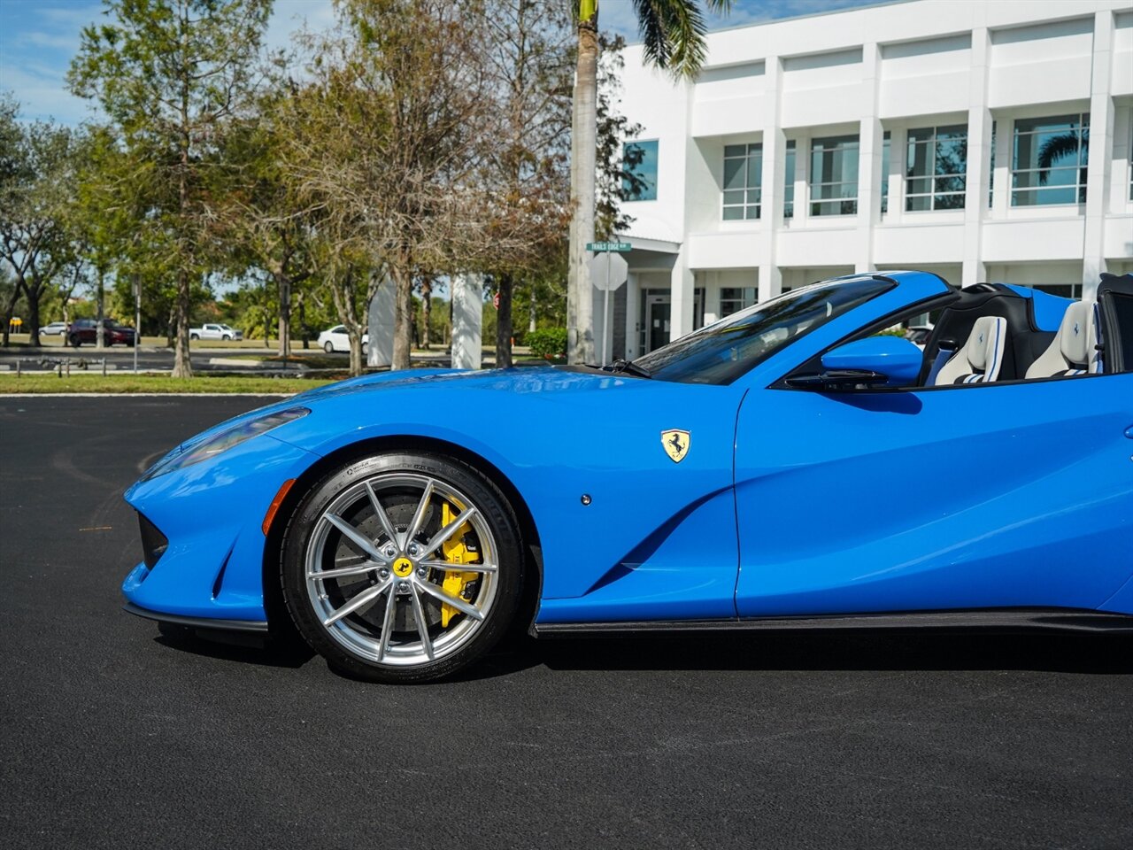 2022 Ferrari 812 GTS   - Photo 49 - Bonita Springs, FL 34134