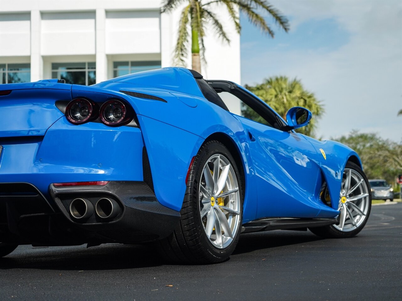 2022 Ferrari 812 GTS   - Photo 66 - Bonita Springs, FL 34134