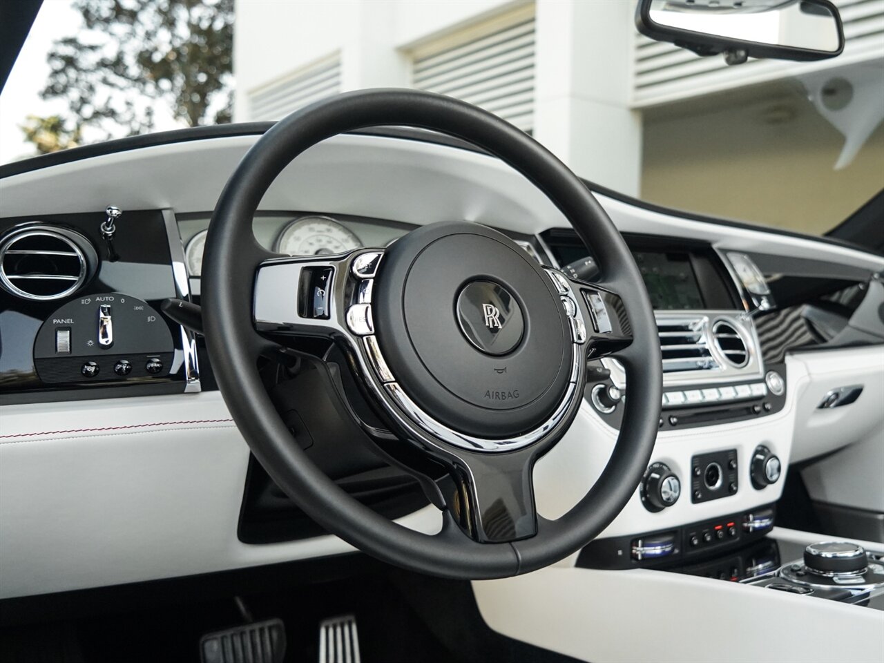 2019 Rolls-Royce Dawn   - Photo 13 - Bonita Springs, FL 34134