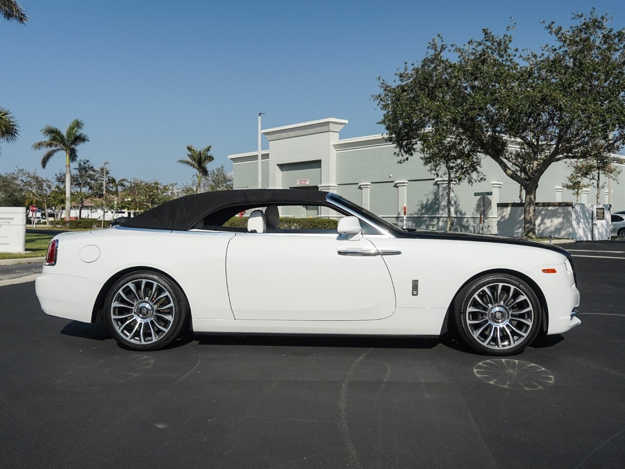 2019 Rolls-Royce Dawn   - Photo 81 - Bonita Springs, FL 34134