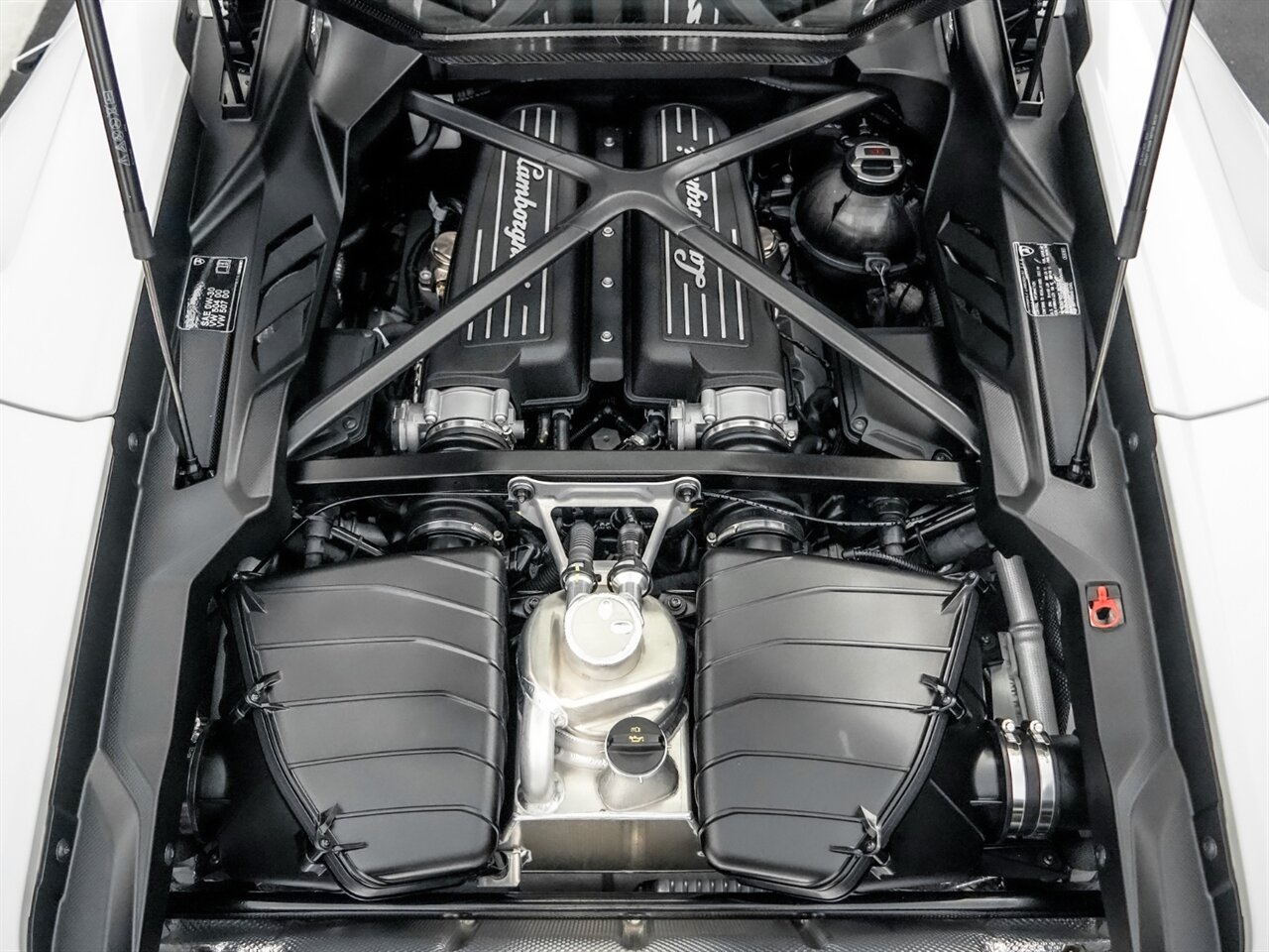 2023 Lamborghini Huracan Tecnica   - Photo 29 - Bonita Springs, FL 34134